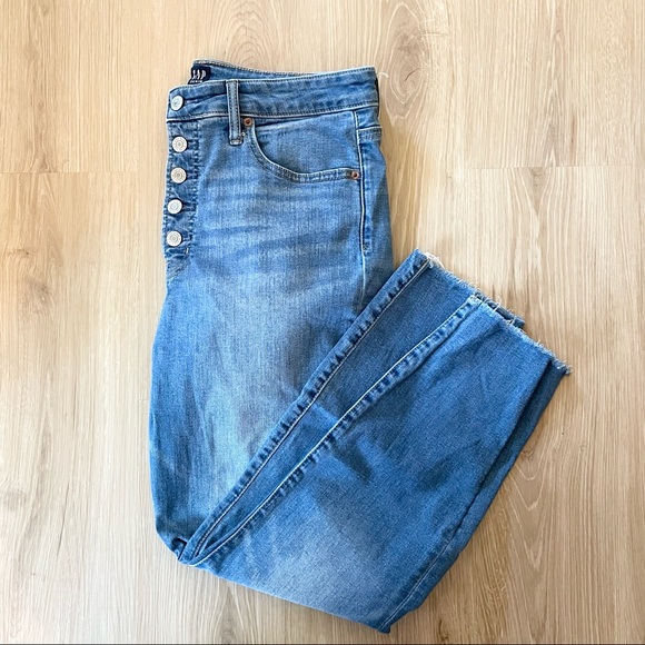 GAP Denim - Curvy True Skinny Jeans // GAP